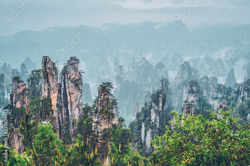 Zhangjiajie mountains, China © Dmitry Rukhlenko