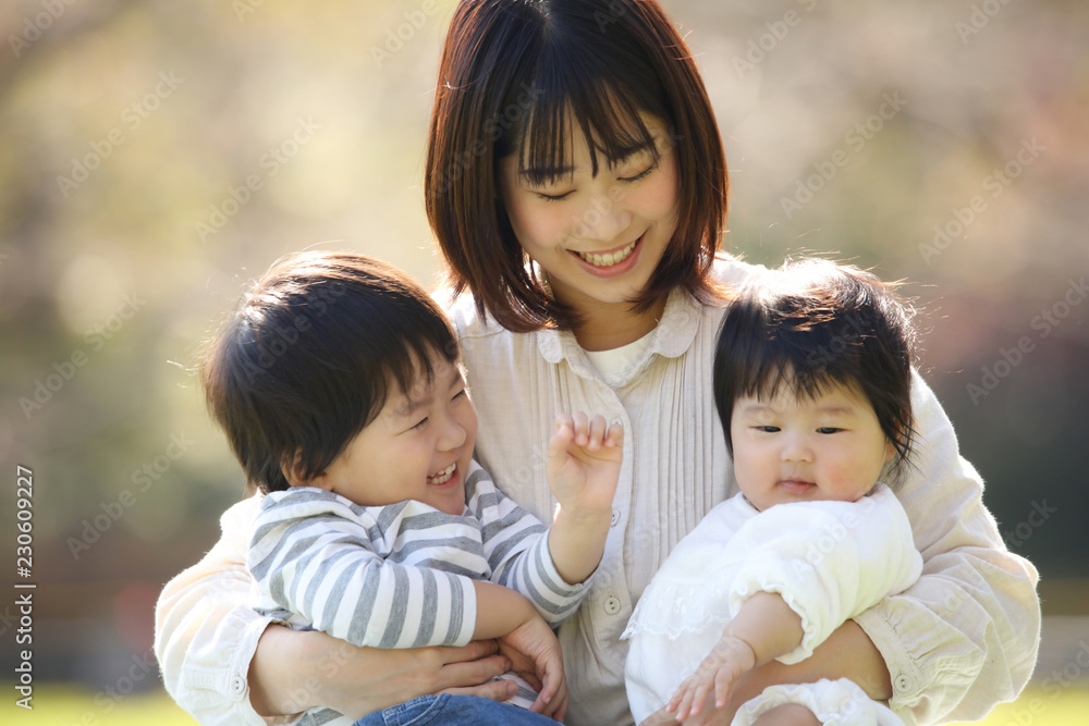 笑顔の親子 笑顔の親子