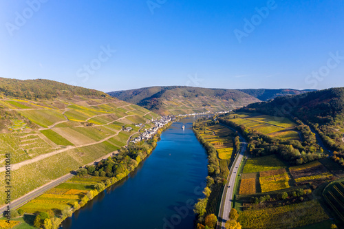 Aerial photograph  Germany  Rhineland-Palatinate  Cochem district - Zell  Moselle  Moselle loop near P  nderich with youth ministry Marienburg