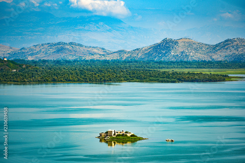 Fototapeta Naklejka Na Ścianę i Meble -  Landscape of Skadar lake in Montenegro.