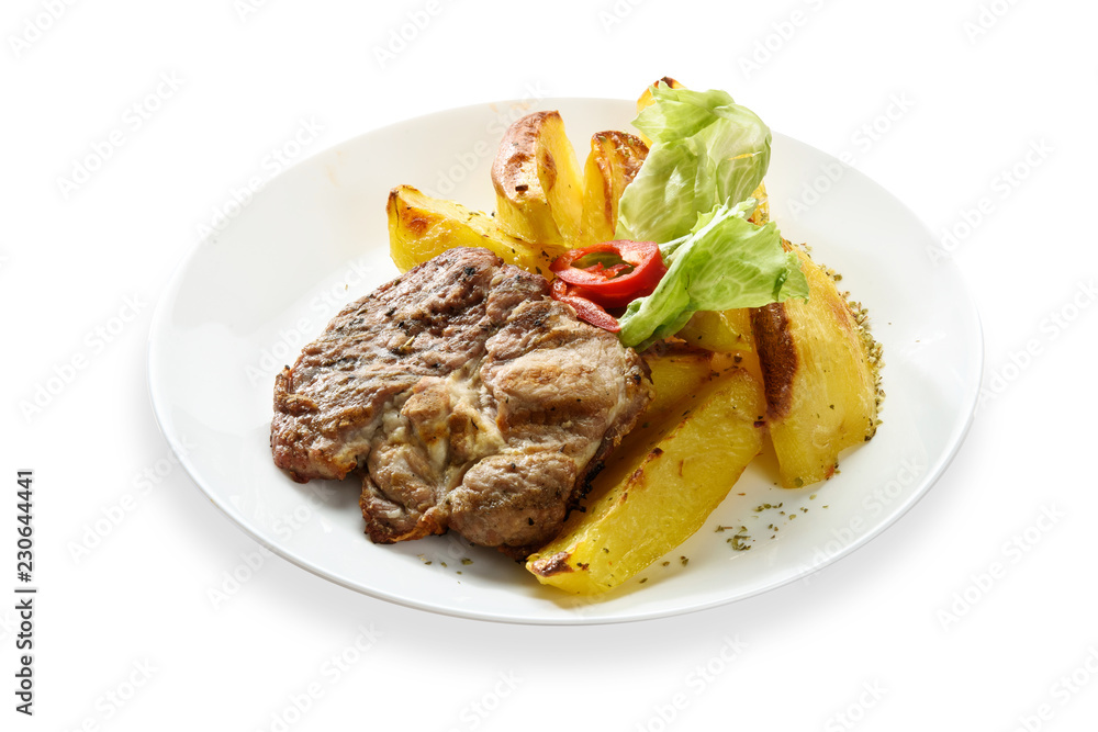 Grilled steak with potatoes