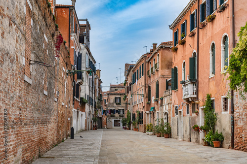 romantic houses of venice in summer