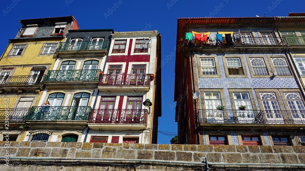 residencial area of porto with traditional houses