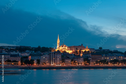 view of Budapest at sunset © Chris Scholz