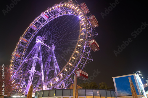 Wiener Riesenrad bei Nacht