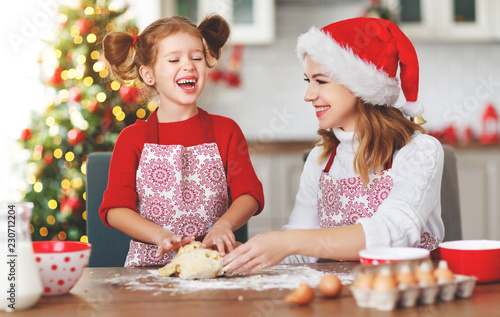 ppy family bake christmas cookies