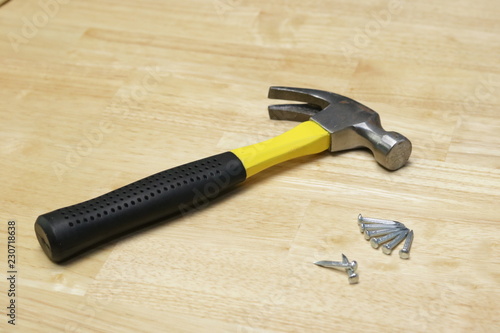 장도리망치와 못