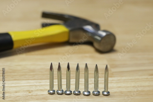 장도리망치와 못