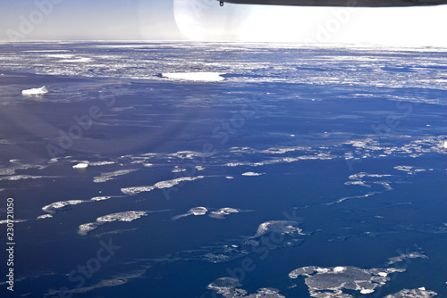 Flying over the antarctic peninsula
