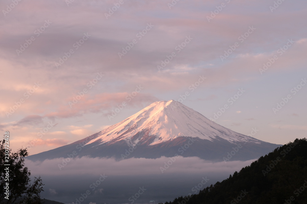 美しい富士山/美しい河口湖の富士山