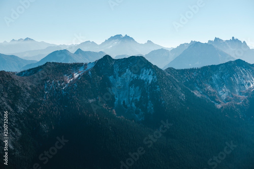 Views of the snowy North Cascades from the Pacific Crest Trail © Abigale