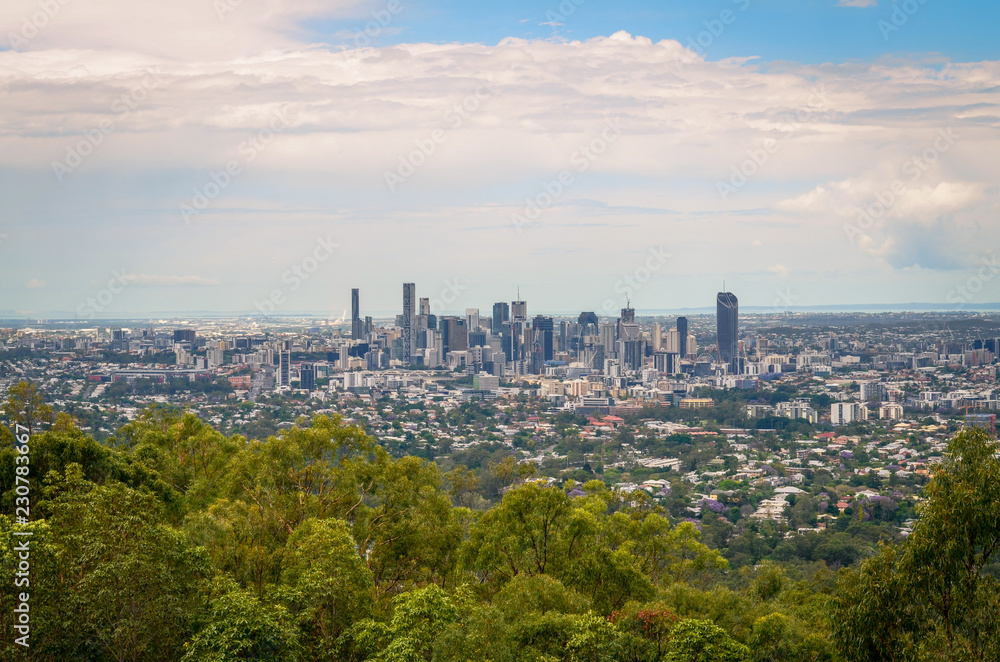Obraz premium Panoramic view of Brisbane from Mt-Coot-Tha Lookout point