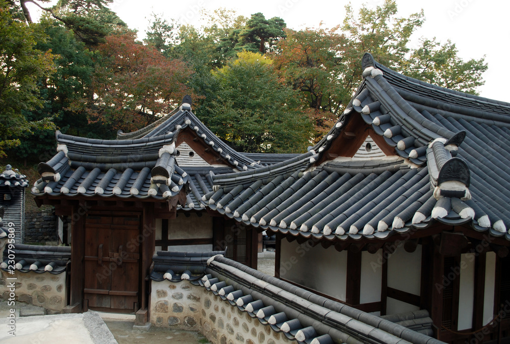 An old house of  Seongyojang