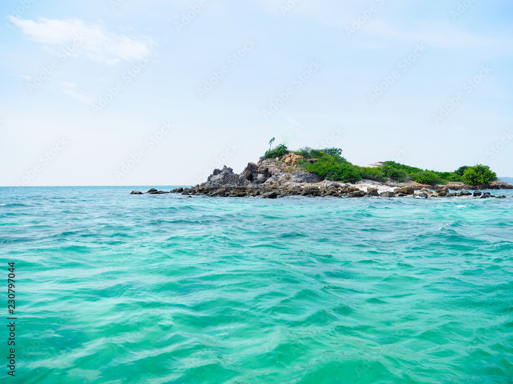 Obraz premium Beautiful sea in the holiday.