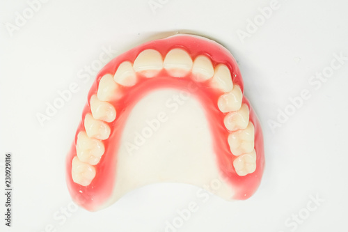 artificial teeth arrangement of full mouth complete denture
