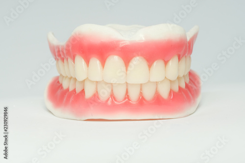 artificial teeth arrangement of full mouth complete denture