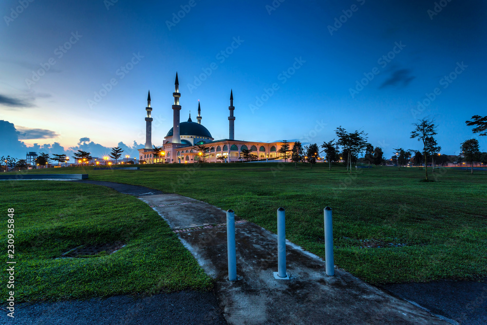 Fotka „Johor Bahru, Malaysia - October 10 2017 : Mosque Of Sultan ...