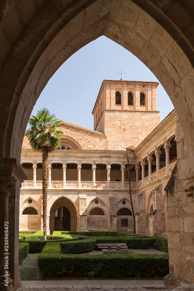 patio through the arch, monastery of Santa María de Huerta, Soria, Spain