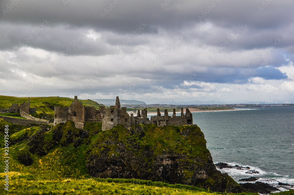 the dunluce castle