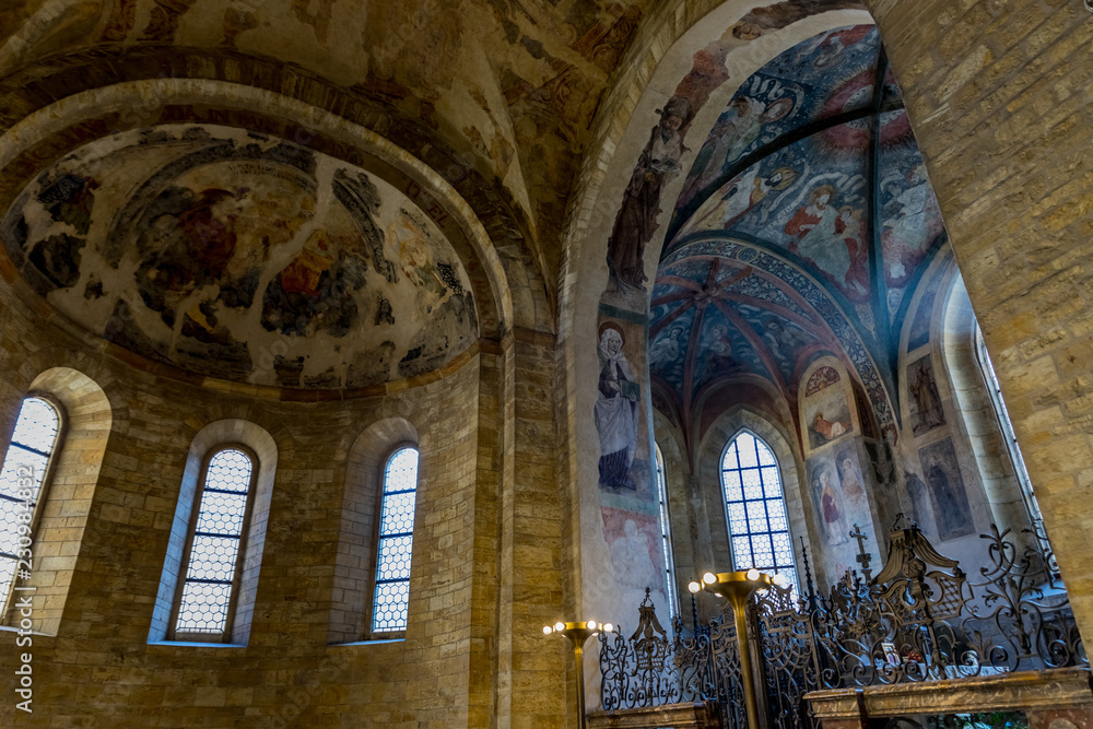La Basilique Saint-Georges dans le Château Royal de Prague