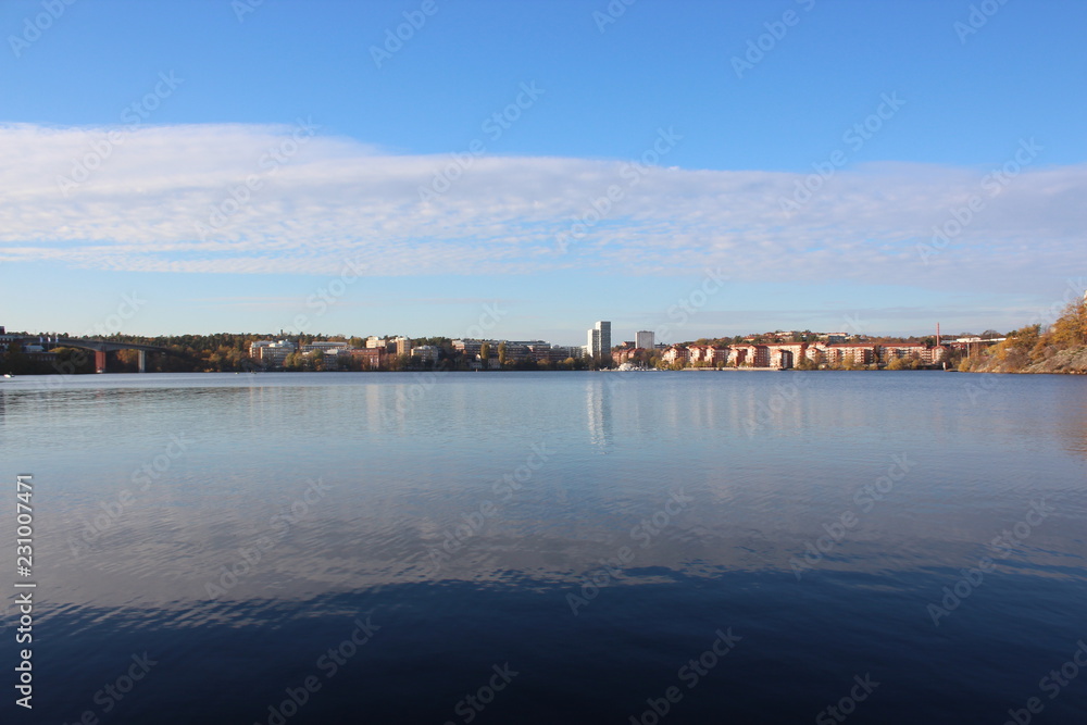 Naklejka premium bay with blue sky
