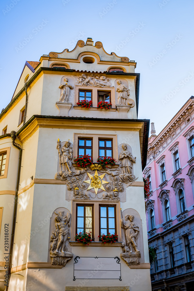 Fototapeta premium Dans les rues de Prague