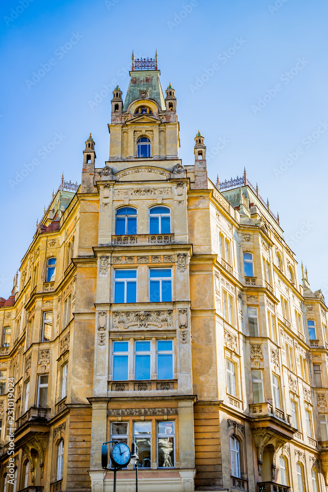 Obraz premium Dans les rues de Prague