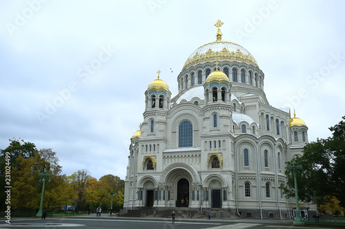sea cathedral in Kronstadt / landscape overlooking the big cathedral in Petersburg, Kronstadt view © kichigin19
