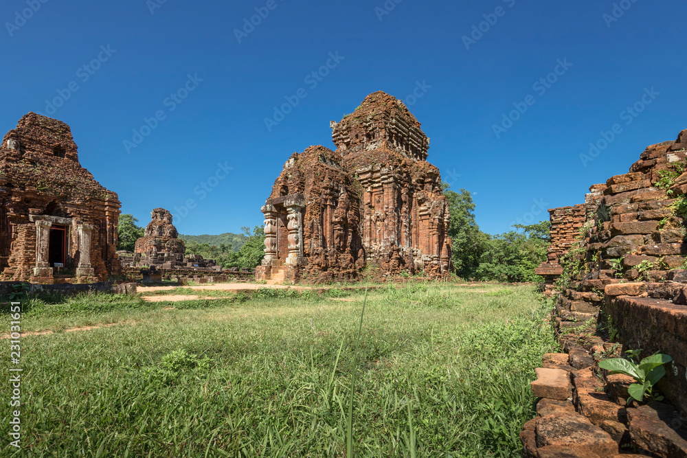 Fototapeta premium High quality photographs of intact towers at 