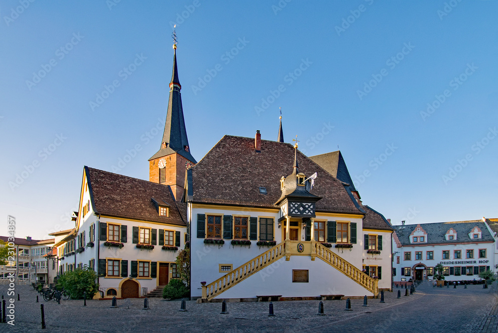 Altes Rathaus in Deidesheim, Rheinland-Pfalz, Deutschland