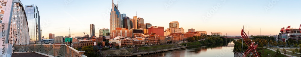 Nashville, Tennessee skyline panorama