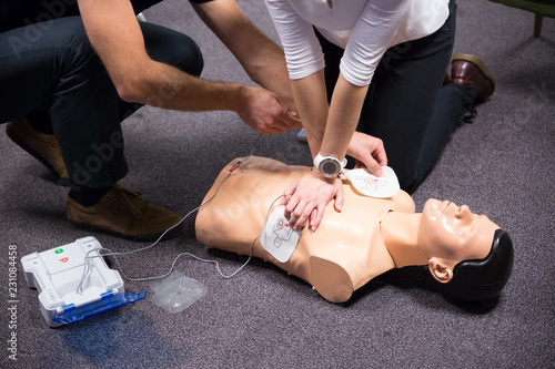 Bild auf Leinwand CPR training medical procedure workshop