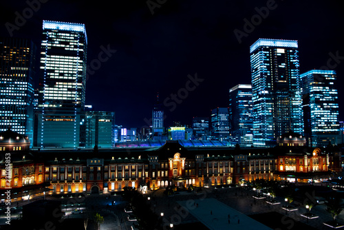東京駅の夜景-新丸ビルのテラスから- © Natsume