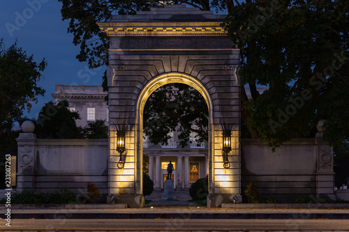 Arch At NH State House