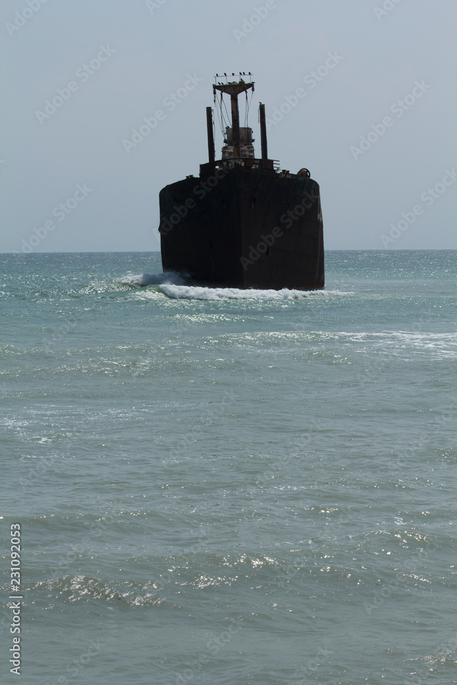 Fototapeta premium Boat ghost