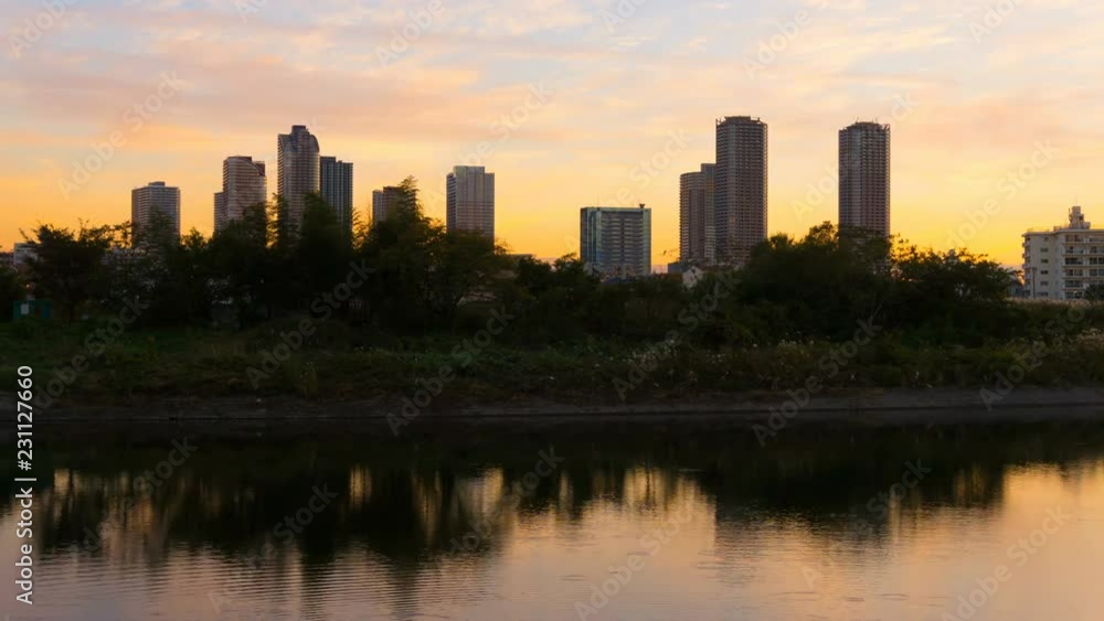 マンション群・タイムラプス・夕景から夜景 長時間撮影・武蔵小杉・東京 田園調布から マンション群・タイムラプス・夕景から夜景 長時間撮影・武蔵小杉・東京 田園調布から