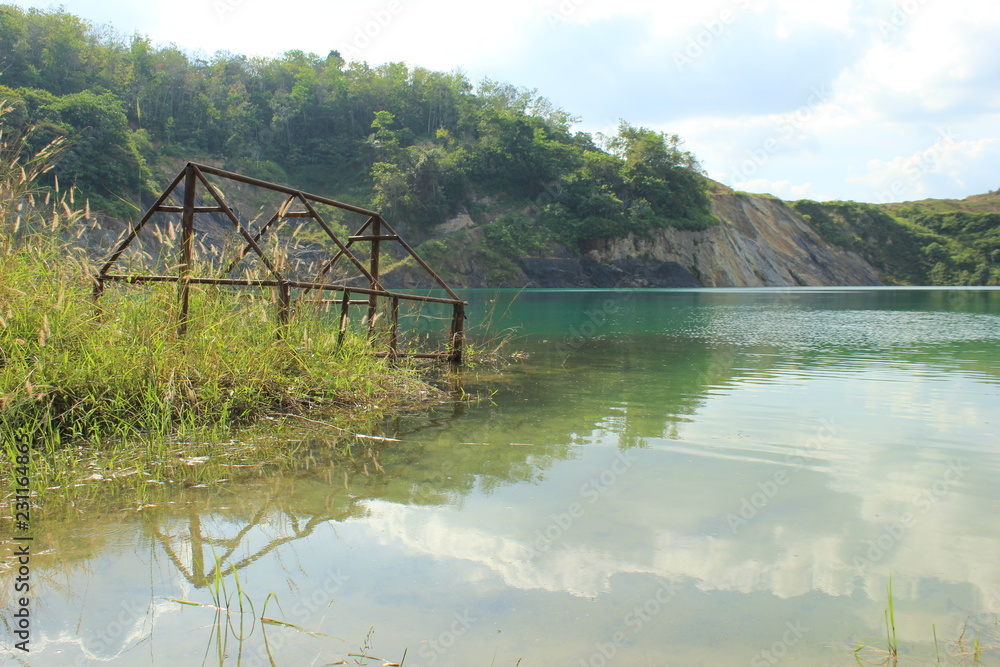 Fototapeta premium lake in deep forest