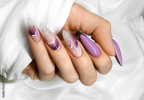 Fototapet Hands with beautiful fingernails. Professional manicure.