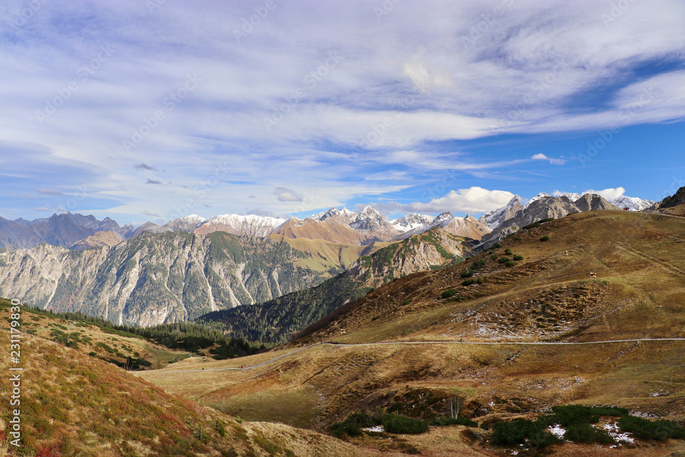 Fototapeta premium Allgäuer Alpen im Herbst