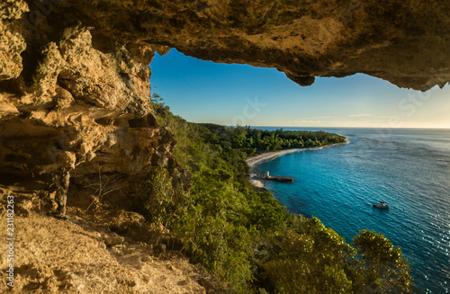 Cueva diamante on Mona Island