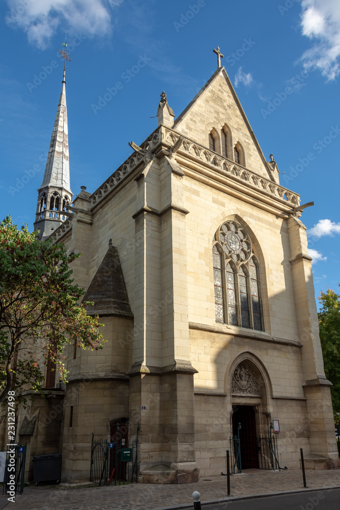 Eglise Notre-Dame de Boulogne, également connue sous le nom de Notre-Dame-des-Menus, Boulogne-Billancourt, France Eglise Notre-Dame de Boulogne, également connue sous le nom de Notre-Dame-des-Menus, Boulogne-Billancourt, France