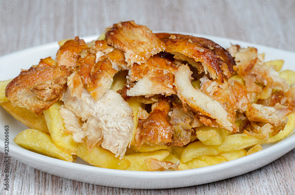 chicken breaststroke with native potatoes chicken breaststroke with native potatoes