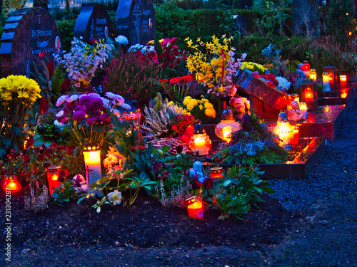 Allerheiligen auf dem Friedhof