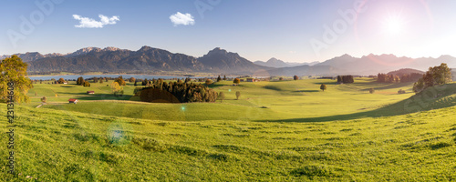 Panorama über das Allgäu bei Füssen mit dem Forggensee