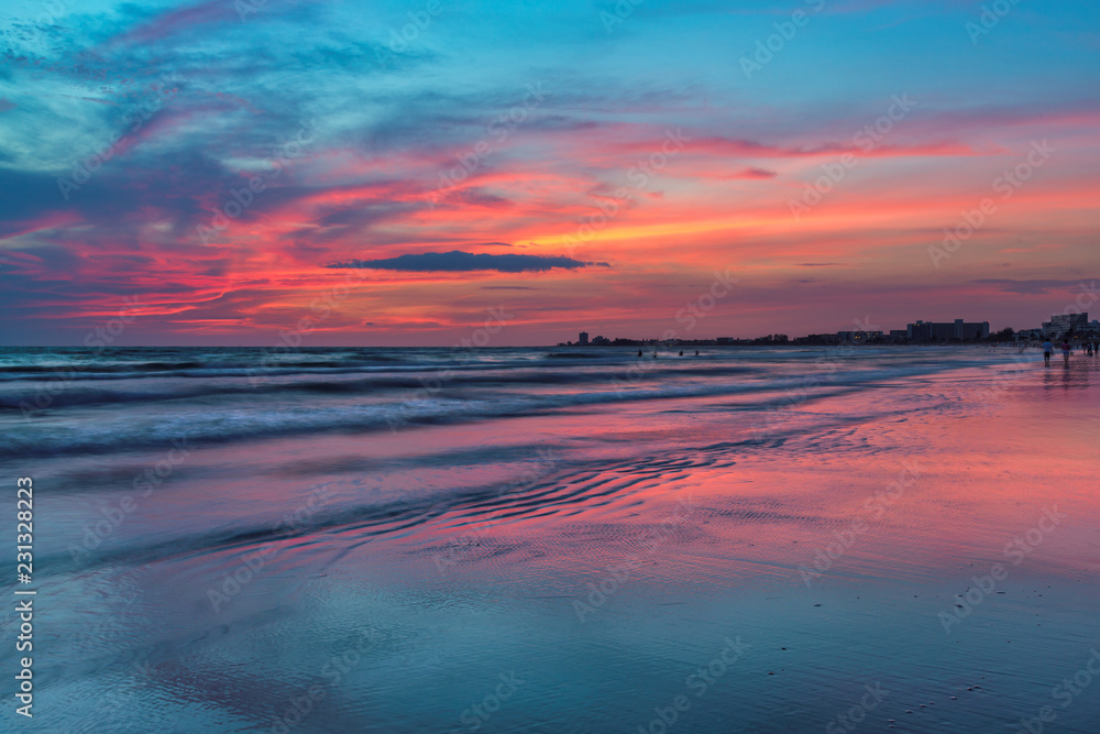 Pink Sunset at Siesta Key beach, Gulf Mexico, Florida. USA - obrazy, fototapety, plakaty 