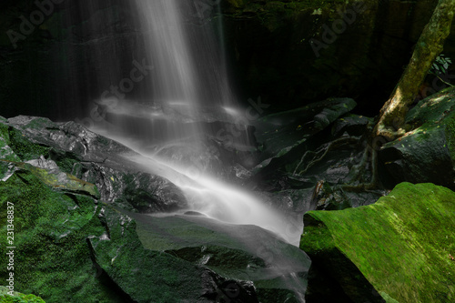 Fototapeta Naklejka Na Ścianę i Meble -  close-up of a waterfalls