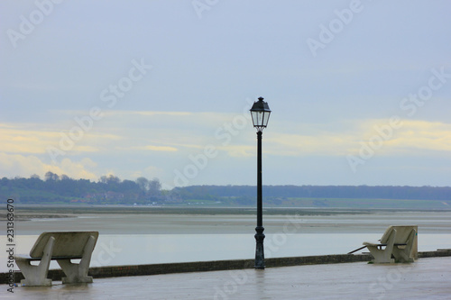 la baie de somme depuis le crotoy en picardie