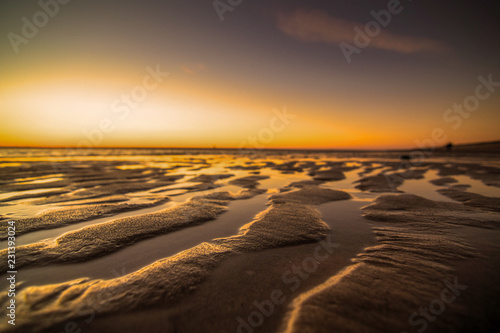 Ebbe im Sonnenuntergang