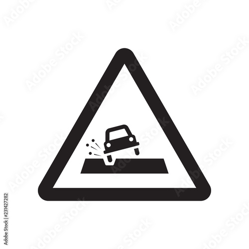 Pothole sign icon. Trendy Pothole sign logo concept on white background from Traffic Signs collection