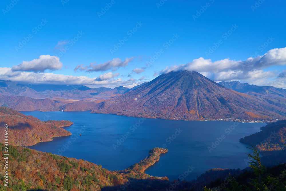 日光中禅寺湖と男体山18